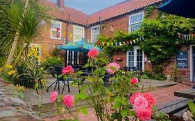 Sutton Staithe Hotel